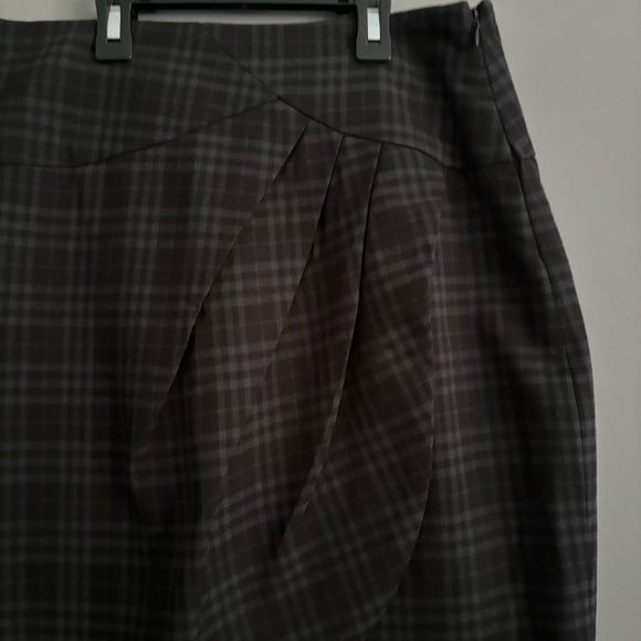 Bedo Size 6 Black and Brown Plaid Pencil Asymmetrical Skirt - Picture 3 of 10